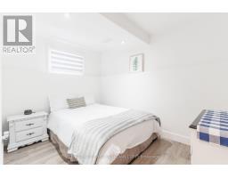 32 MENDIP CRESCENT - 28