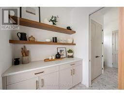 207 FOXBOROUGH PLACE - 10