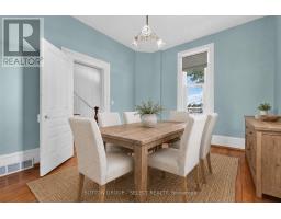 7 MACNAB STREET - 11