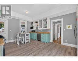 7 MACNAB STREET - 16