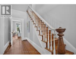 7 MACNAB STREET - 8