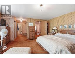1502 WINTER DRIVE - 36