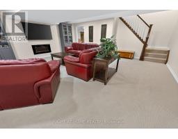 2 NOBLE LANE - 30