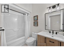 43 MAPLERIDGE CRESCENT - 23