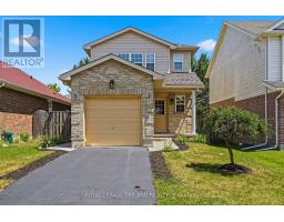 1942 BLOOM CRESCENT - 1