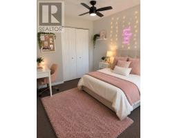 1942 BLOOM CRESCENT - 12