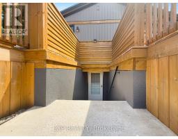 17 GREENFIELD COURT - 26