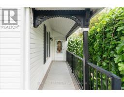 1881 MARY STREET - 33