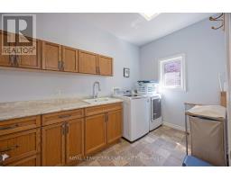 17 JACKLIN COURT - 23