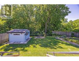 17 JACKLIN COURT - 33