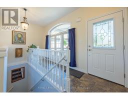 17 JACKLIN COURT - 4