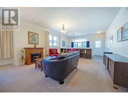 17 JACKLIN COURT - 8