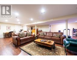 61 ABERDEEN DRIVE - 33