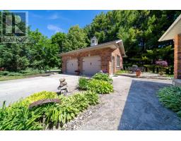 61 ABERDEEN DRIVE - 5