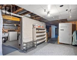 64 LINWOOD STREET - 23