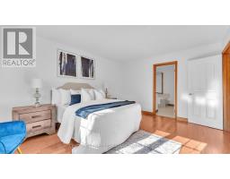 305 ANDOVER DRIVE - 14