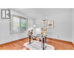305 ANDOVER DRIVE - 19