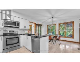 305 ANDOVER DRIVE - 7
