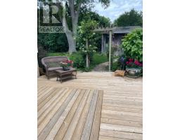 79 ASHLEY CRESCENT - 28
