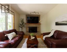 255 DEVERON CRESCENT - 13