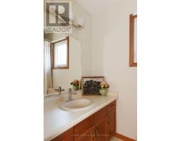255 DEVERON CRESCENT - 20