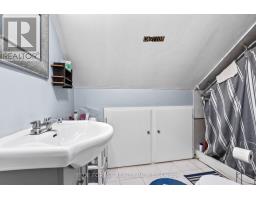 69 CONNAUGHT AVENUE - 17