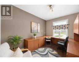 941 LONGWORTH ROAD - 24