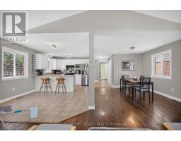 1647 BAYSWATER CRESCENT - 13