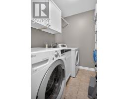 1647 BAYSWATER CRESCENT - 15