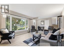 68 HAWKESBURY AVENUE - 13