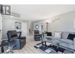 68 HAWKESBURY AVENUE - 14