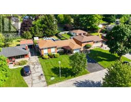 68 HAWKESBURY AVENUE - 2
