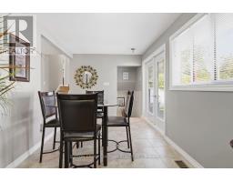 68 HAWKESBURY AVENUE - 24