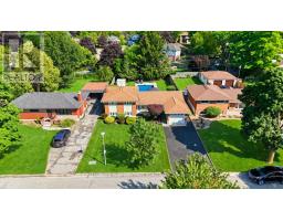 68 HAWKESBURY AVENUE - 3