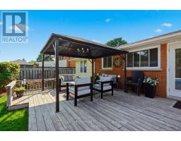 68 HAWKESBURY AVENUE - 38
