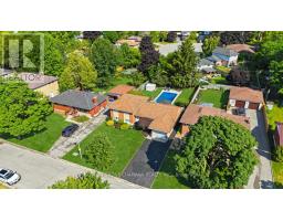 68 HAWKESBURY AVENUE - 4