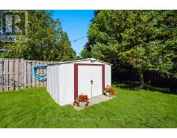 68 HAWKESBURY AVENUE - 42