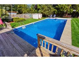 68 HAWKESBURY AVENUE - 45