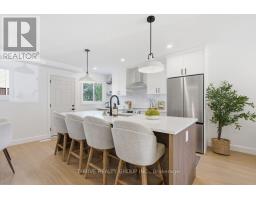 96 - 51 SHOLTO DRIVE - 10