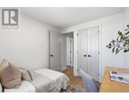 96 - 51 SHOLTO DRIVE - 23