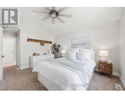 197 GIBSON CRESCENT - 18