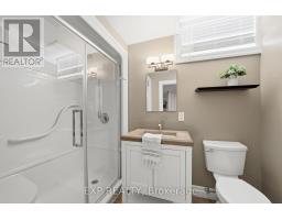 197 GIBSON CRESCENT - 28