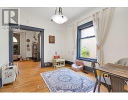 895 DUFFERIN AVENUE - 10