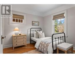396 VICTORIA STREET - 26
