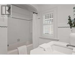 396 VICTORIA STREET - 31