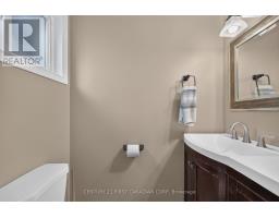 285 PANORMA CRESCENT - 35