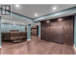 14 LANSDOWNE PARK CRESCENT - 36