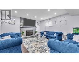 146 COLETTE DRIVE - 18