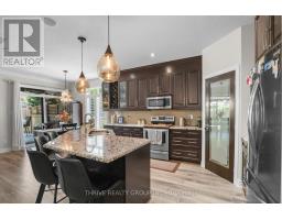 5 - 696 COMMISSIONERS ROAD - 11