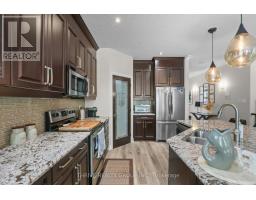 5 - 696 COMMISSIONERS ROAD - 13